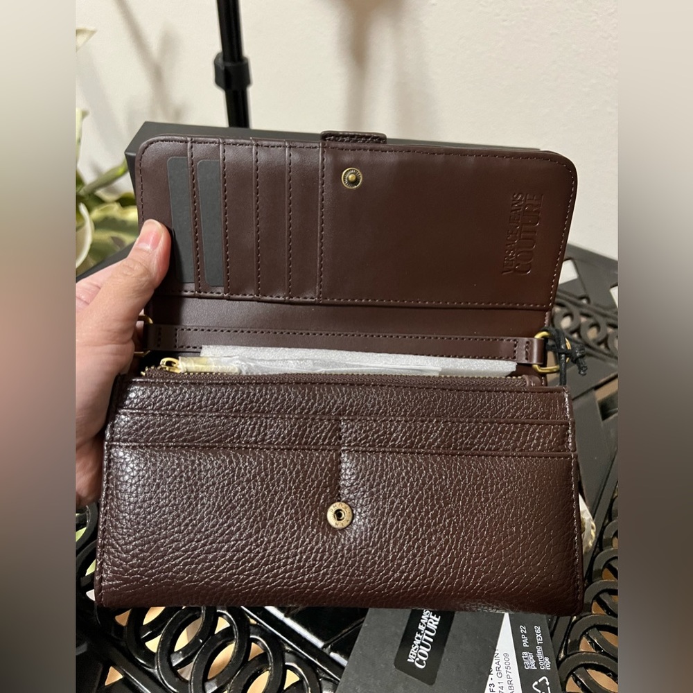 ❌SOLD❌ NWT Versace Jeans Couture Wallet on Chain - Picture 8 of 11